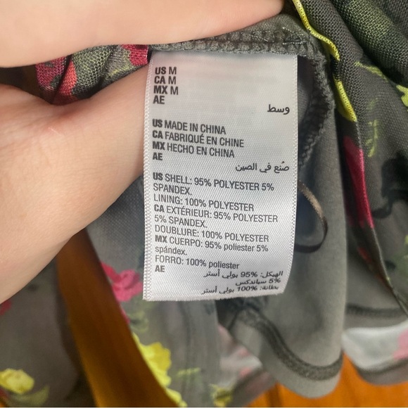 Bar III Square Neck Semi Sheer Green Floral Ruffled Body Con Fitted Blouse - Picture 9 of 10